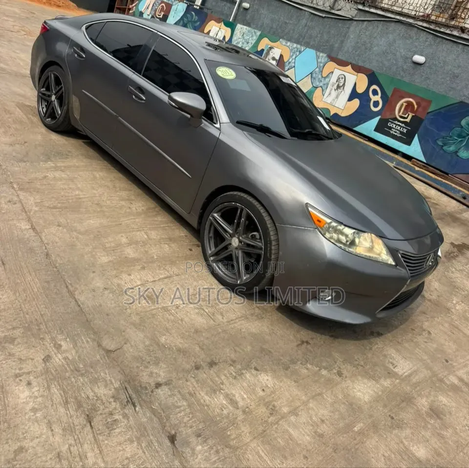 Lexus ES 2013 Gray
