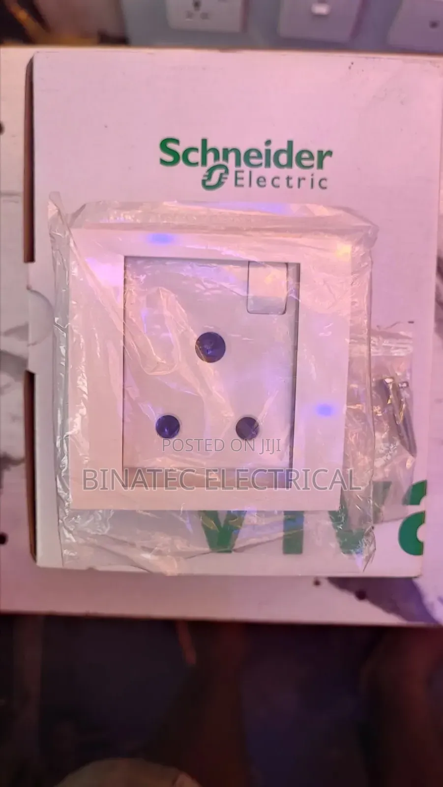 Schneider 15A Socket Outlet – Original Quality & Durable