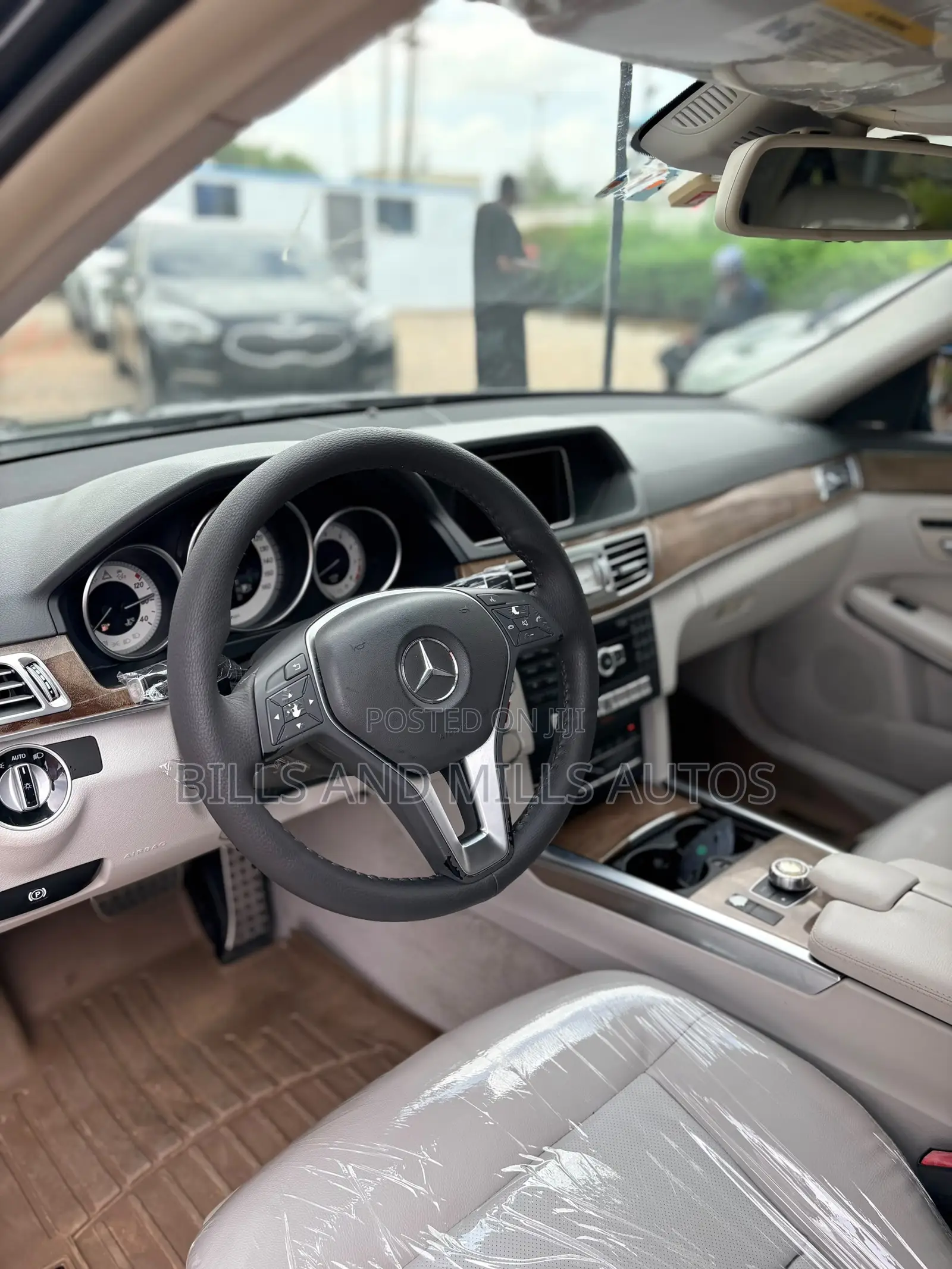 Mercedes-Benz E350 Base 4Matic Sedan AWD (3.5L 6cyl 7A) 2015 Gray