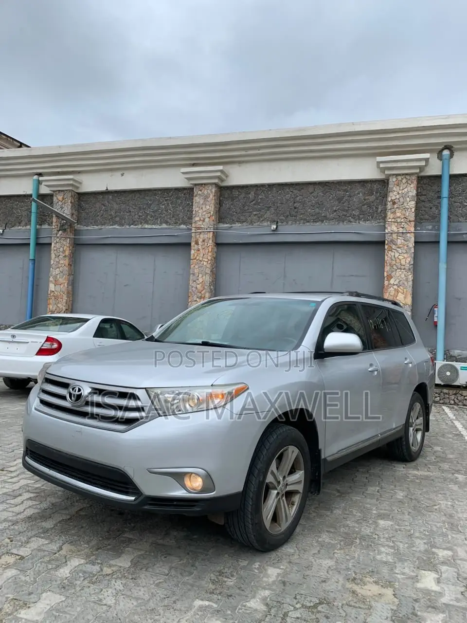 Toyota Highlander SE 2012 Silver