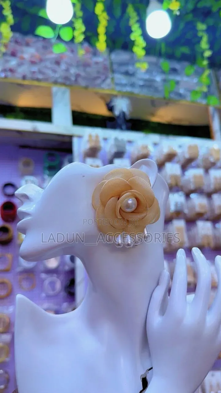 Pearl Flower Earrings