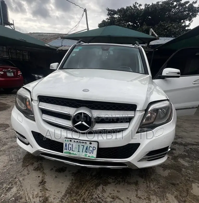 Mercedes-Benz GLK-Class 350 4MATIC 2014 White