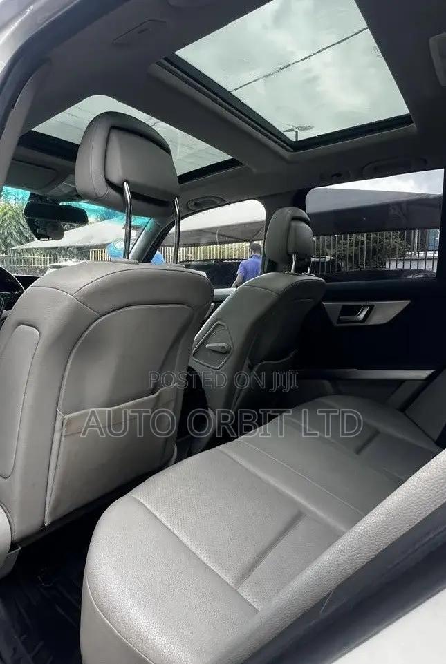 Mercedes-Benz GLK-Class 350 4MATIC 2014 White