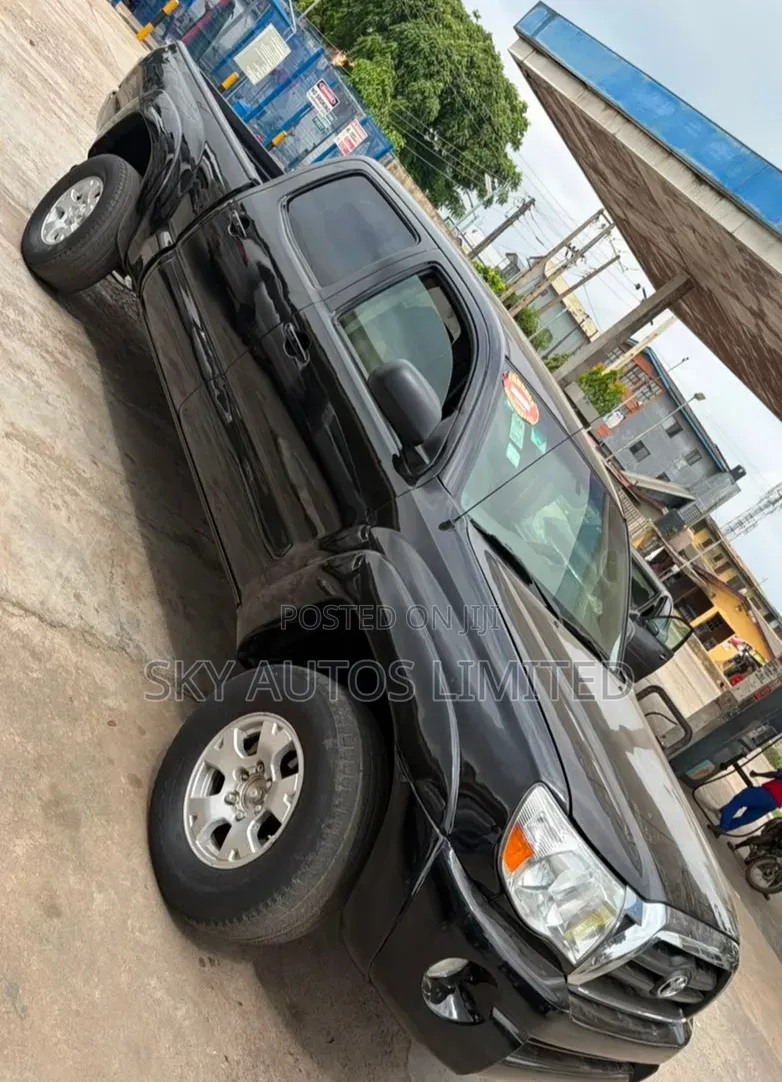 Toyota Tacoma 2007 Black