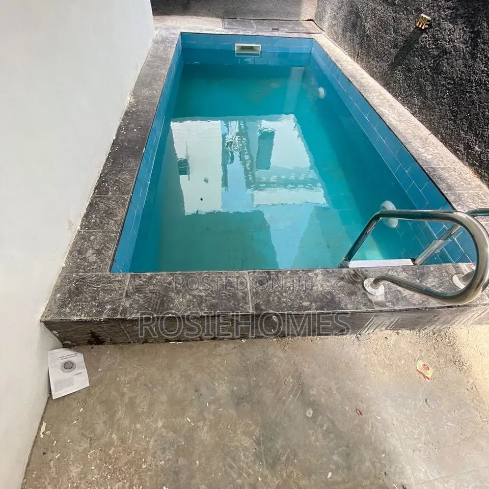 4bdrm Duplex in Oral Estate, Lekki Phase 1 for rent