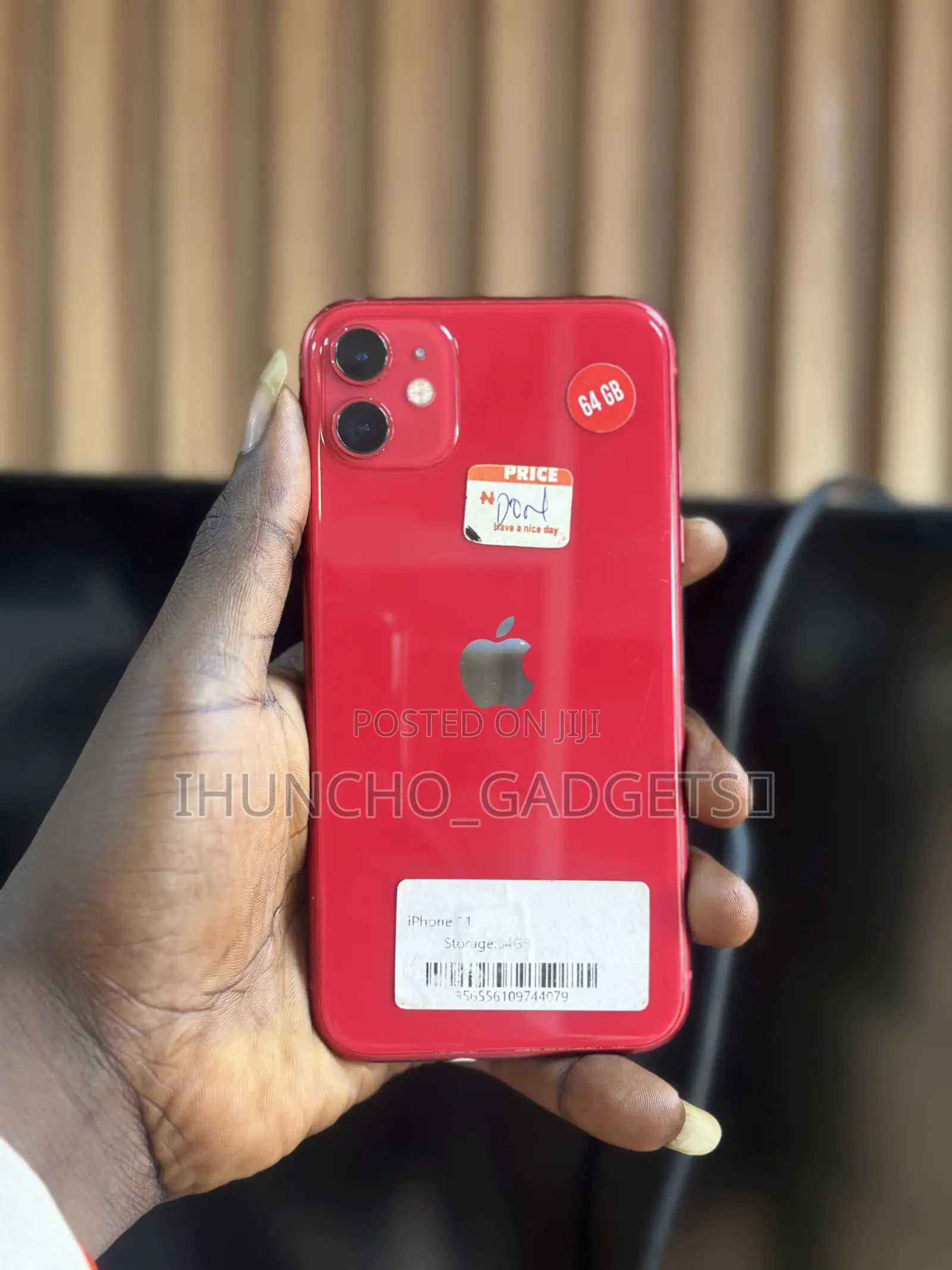 New Apple iPhone 11 64 GB Red
