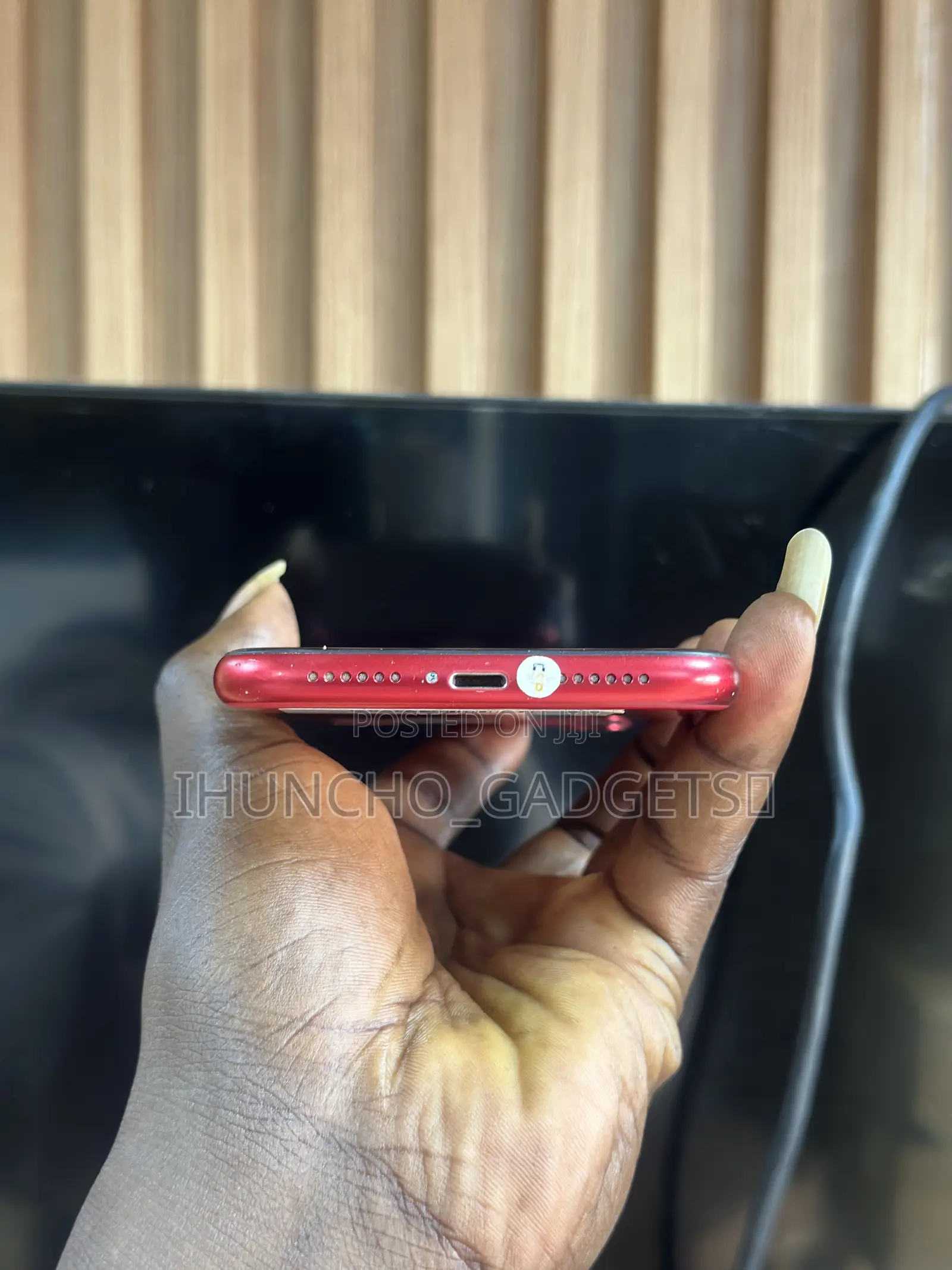 New Apple iPhone 11 64 GB Red