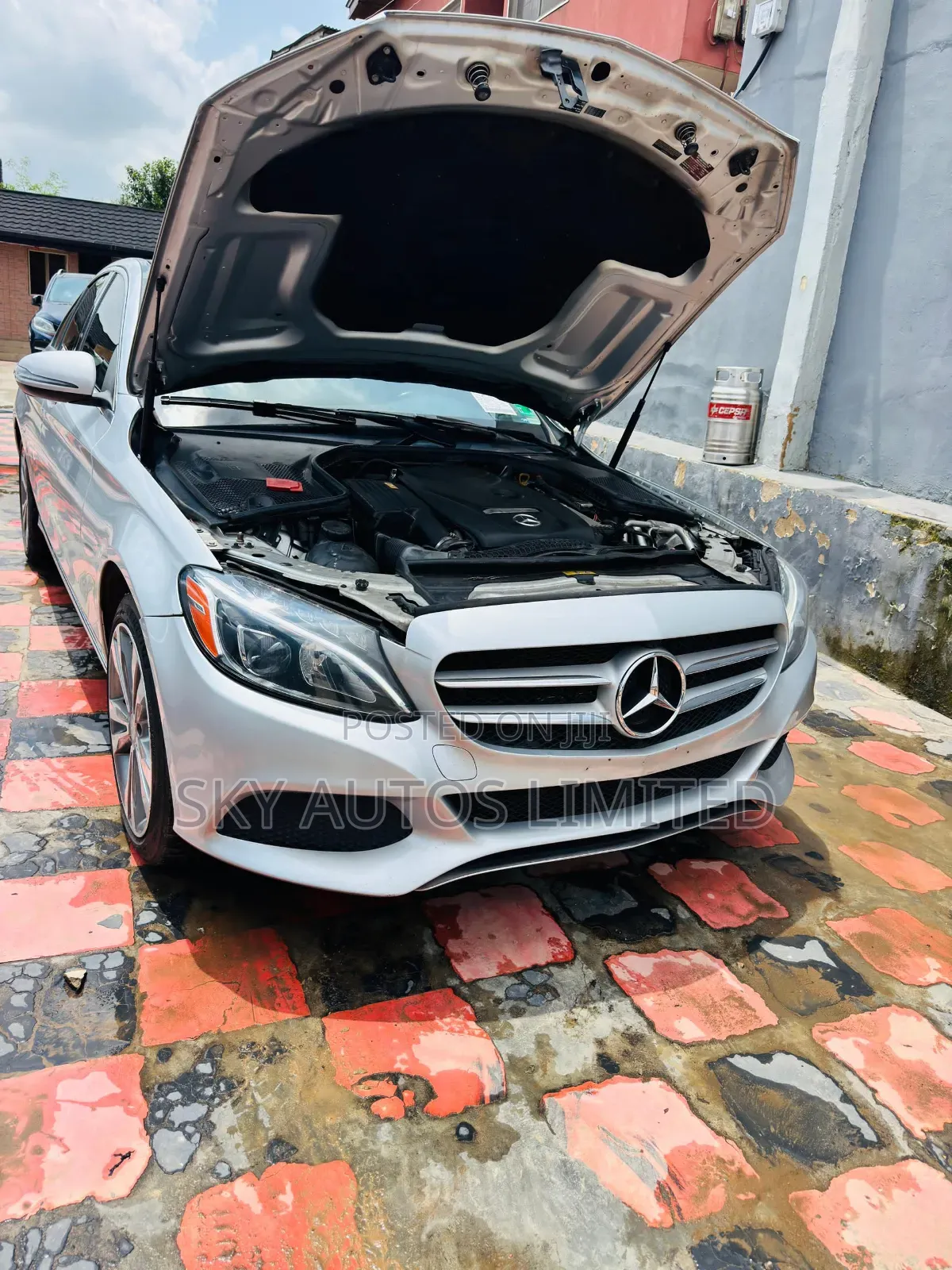 Mercedes-Benz C300 2017 Silver