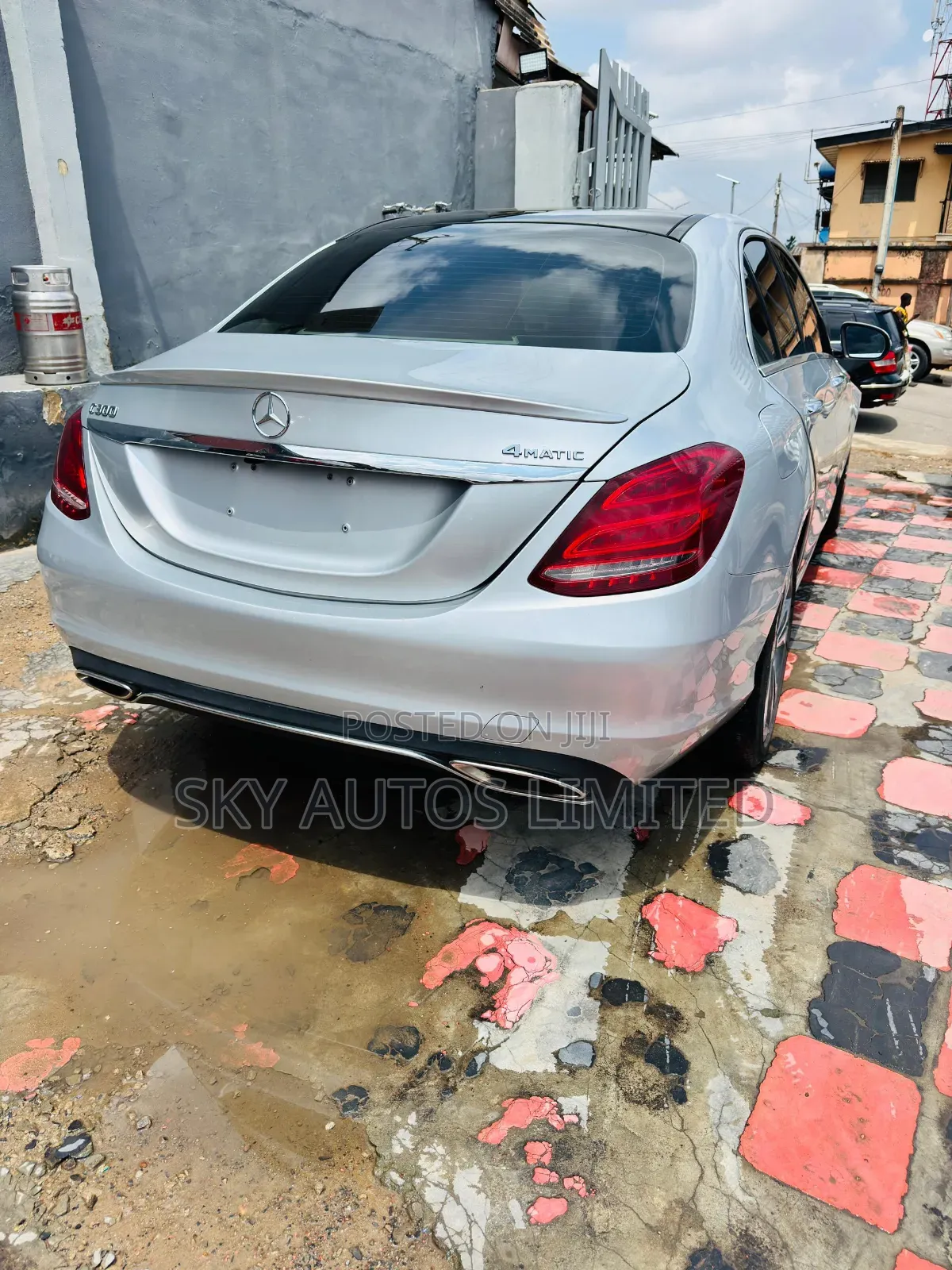 Mercedes-Benz C300 2017 Silver