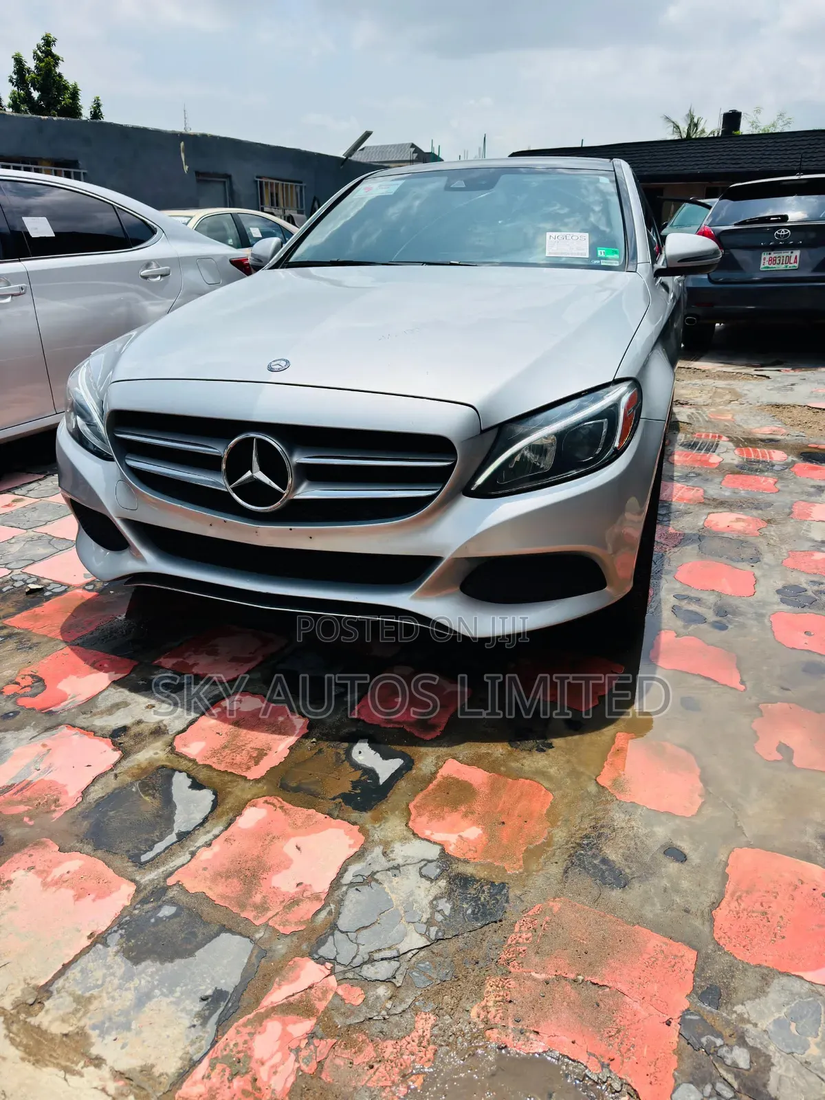 Mercedes-Benz C300 2017 Silver