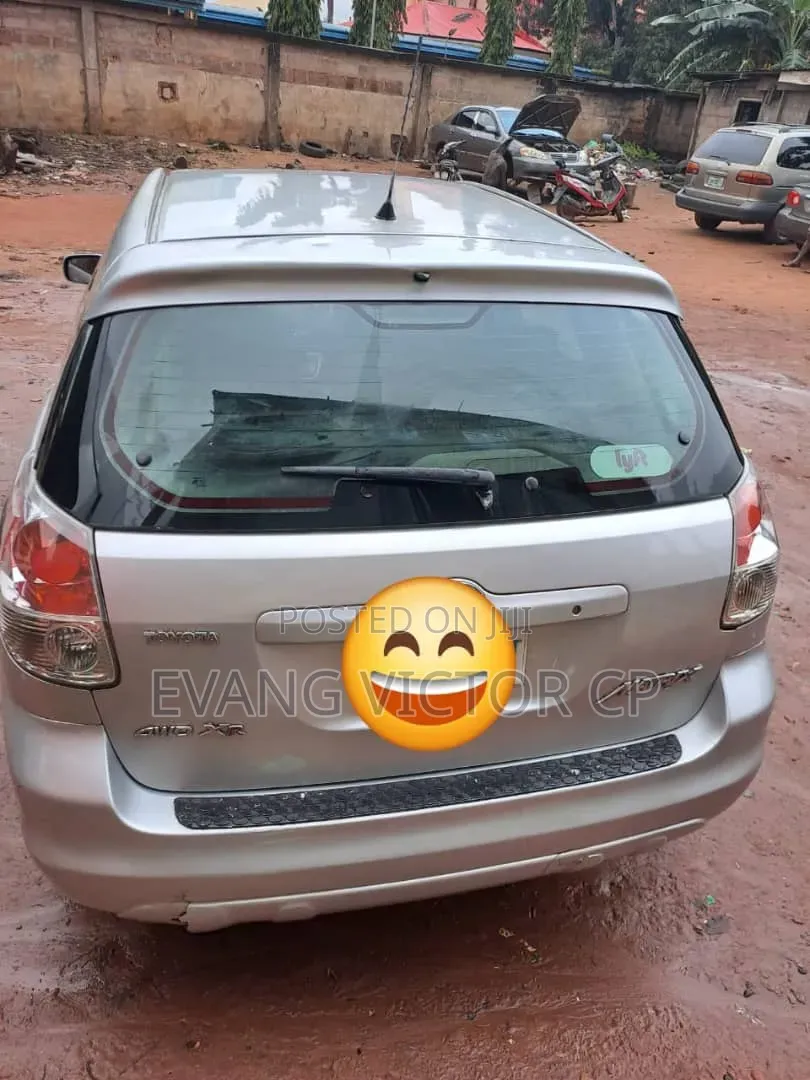 Toyota Matrix 2004 Silver