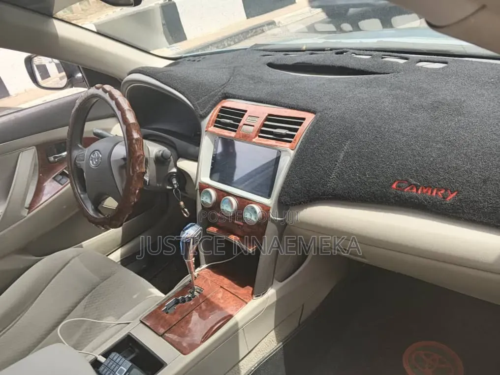 Toyota Camry 2008 Ivory