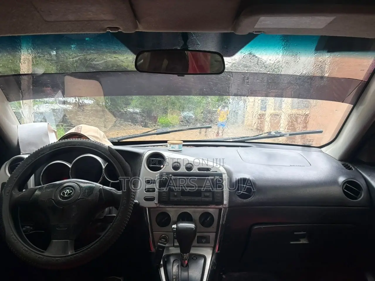 Pontiac Vibe Automatic 2004 Silver