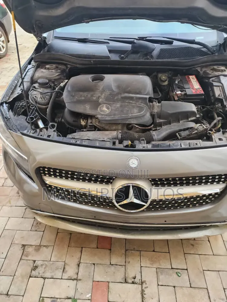 Mercedes-Benz GLA 250 2015 Gray