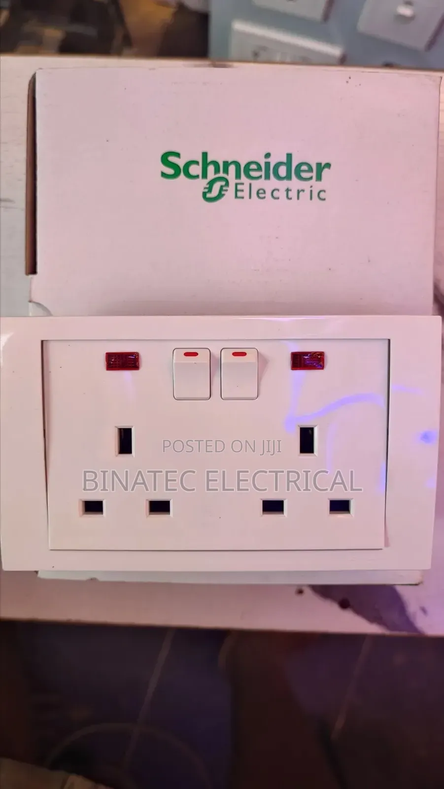Schneider 13A Double Socket With Indicator Light | Original Quality