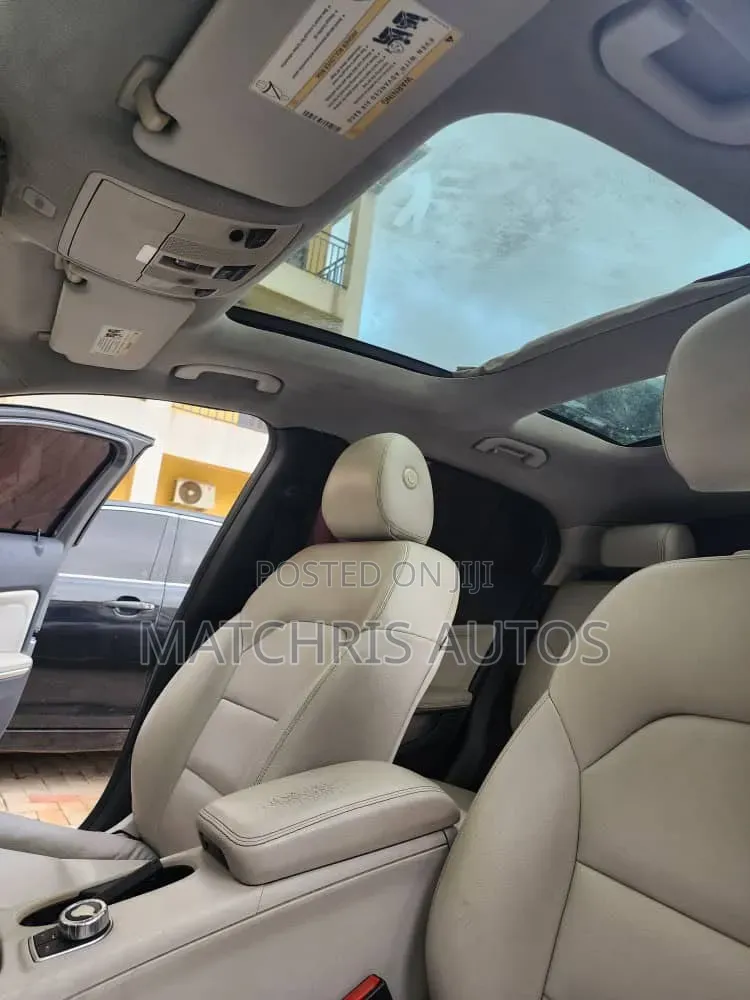 Mercedes-Benz GLA 250 2015 Gray