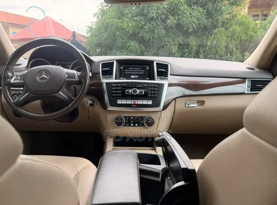 Mercedes-Benz M Class ML350 4MATIC 4dr SUV AWD (3.5L 6cyl 7A) 2014