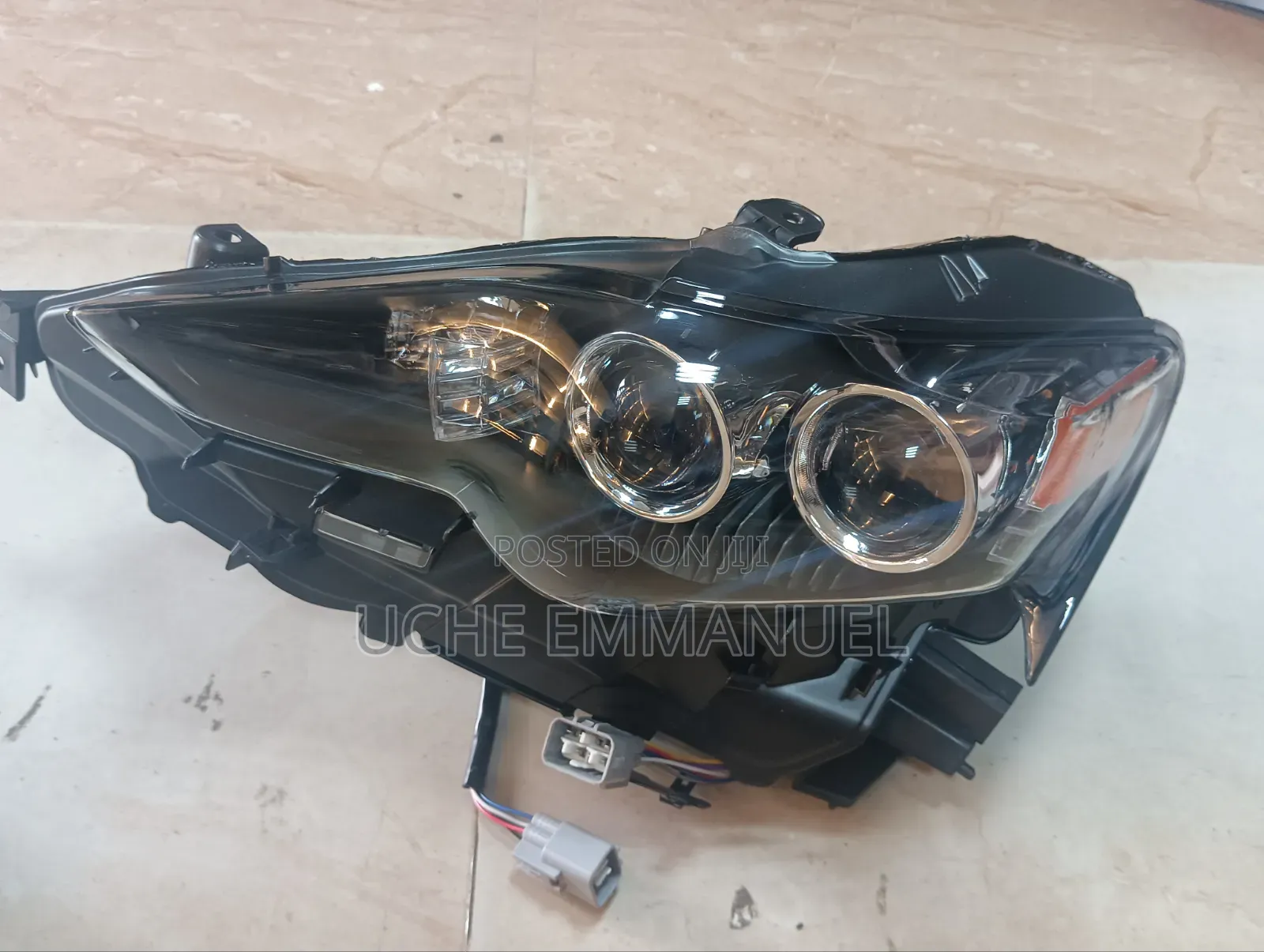 Headlight for Is250 Direct Model 2015