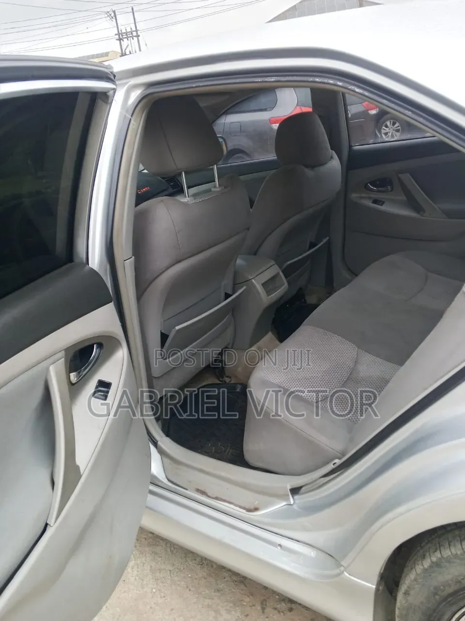 Toyota Camry 2010 Silver