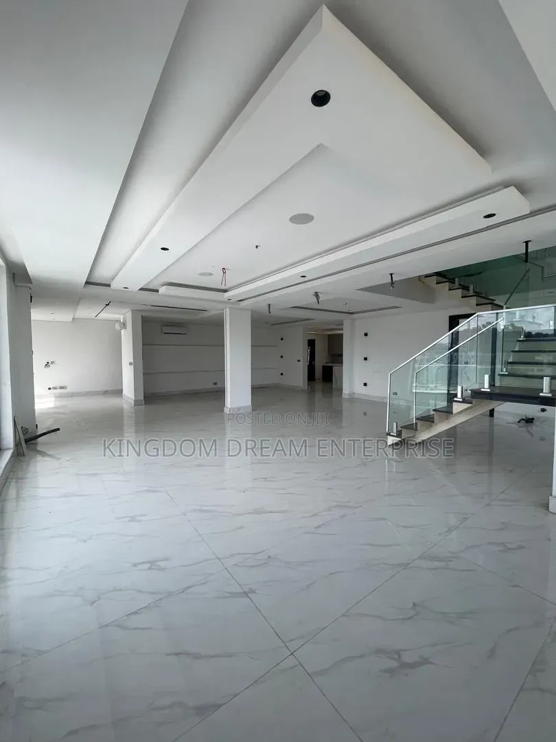 3bdrm Maisonette in Banana Island Ikoyi for rent
