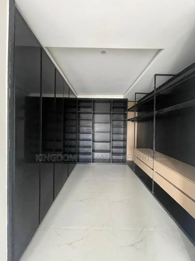 3bdrm Maisonette in Banana Island Ikoyi for rent