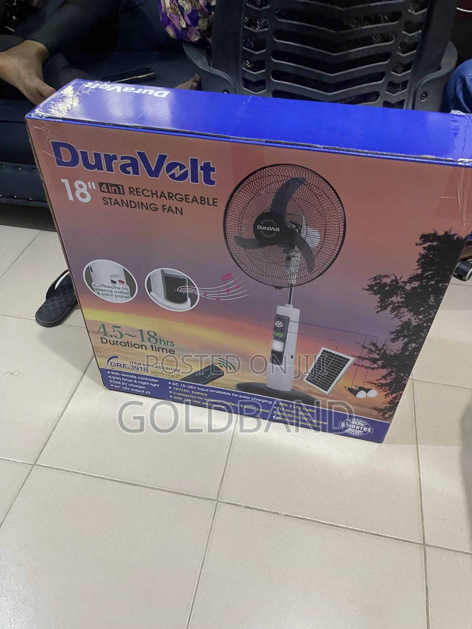 Duravolt 18 Inch Battery-Backup Standing Fan