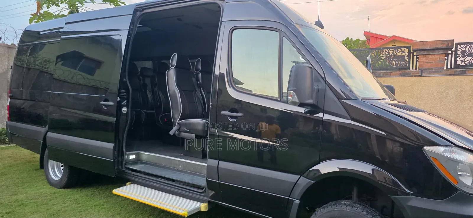 Mercedes-Benz eSprinter 2024 Black