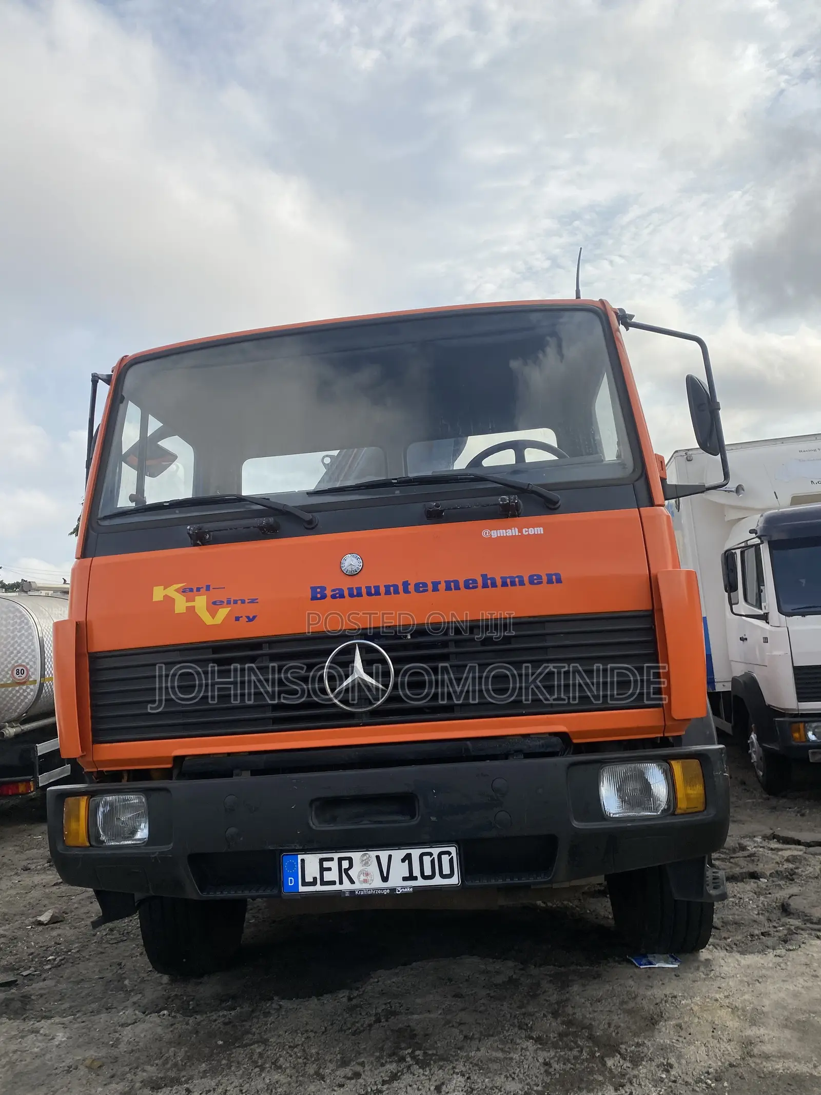 5Tons Mercedes Truck