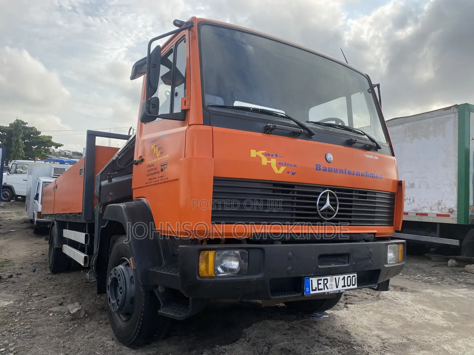 5Tons Mercedes Truck