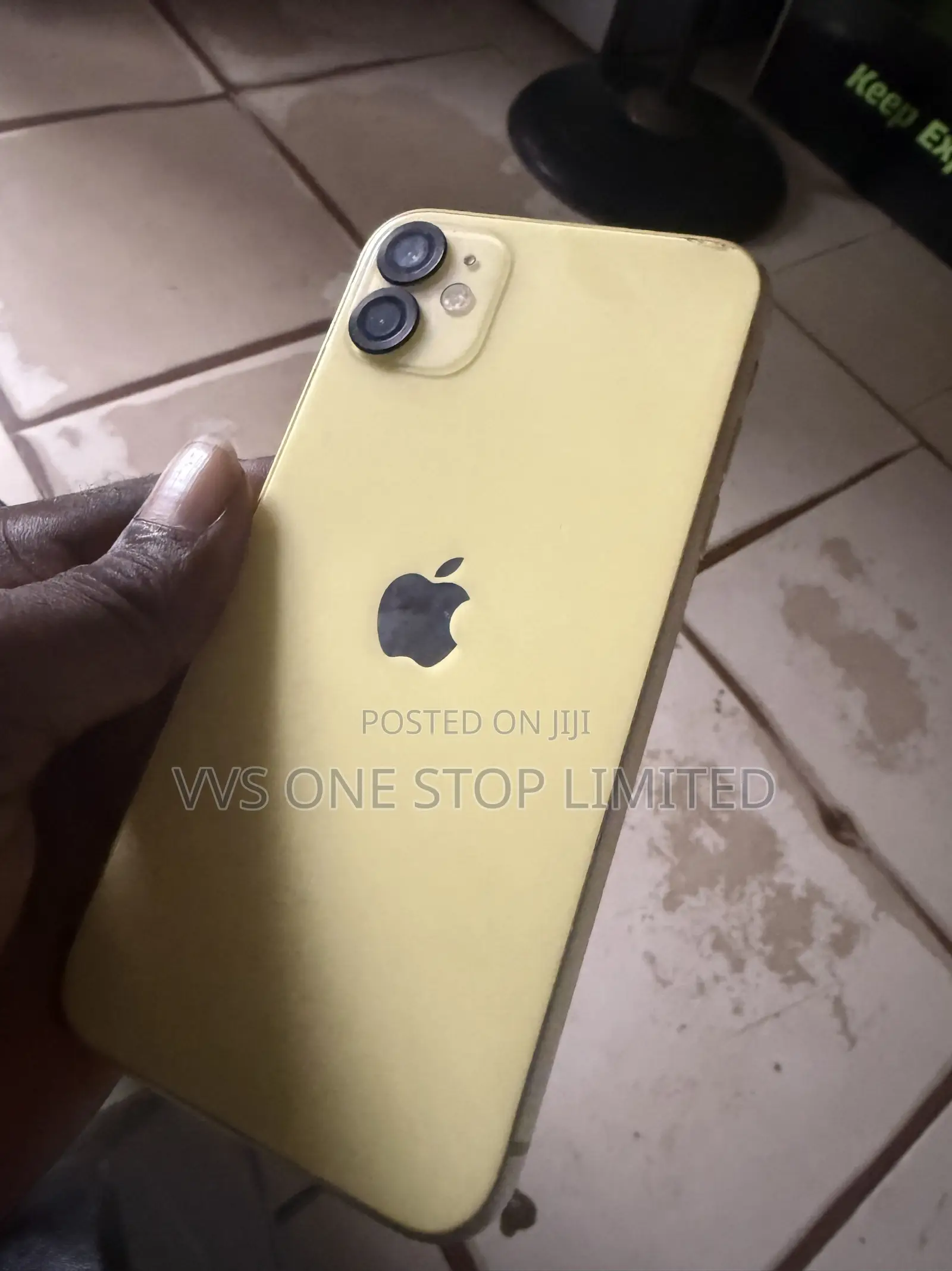 Apple iPhone 11 64 GB Yellow