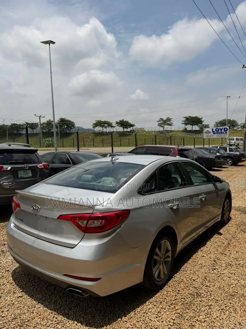 Hyundai Sonata Sport 4dr Sedan (2.4L 4cyl 6A) 2015 Silver