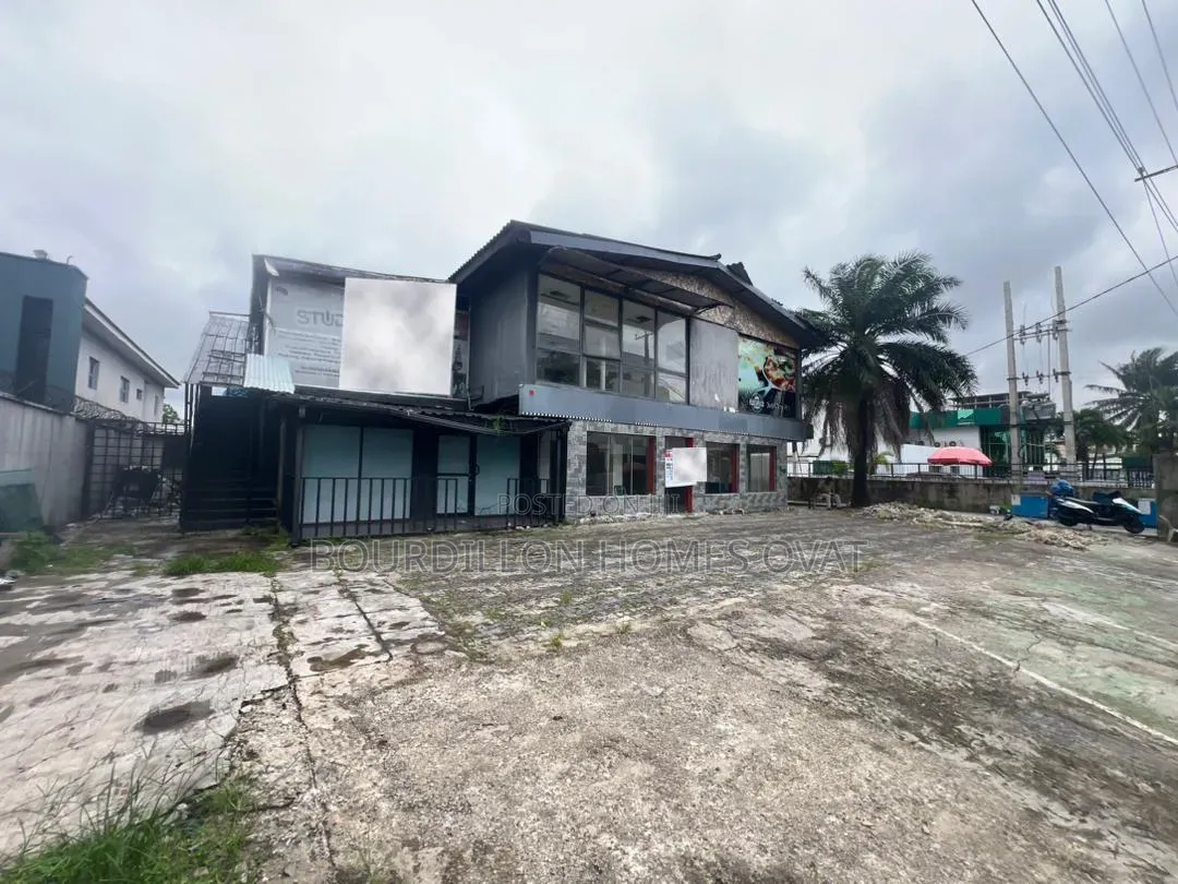 5bdrm Apartment in Victoria Island for rent