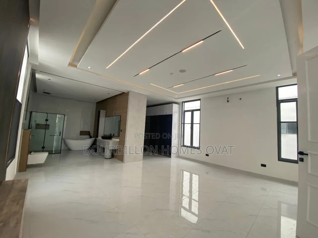 5bdrm Duplex in Osapa London Lekki for sale
