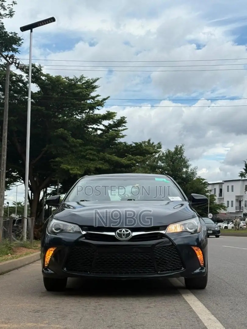 Toyota Camry XLE 4dr Sedan (2.5L 4cyl 6A) 2016 Blue