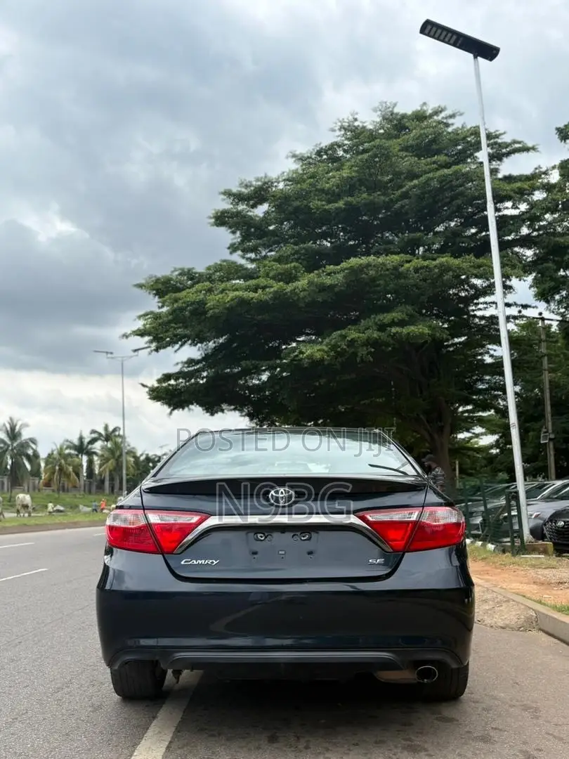Toyota Camry XLE 4dr Sedan (2.5L 4cyl 6A) 2016 Blue