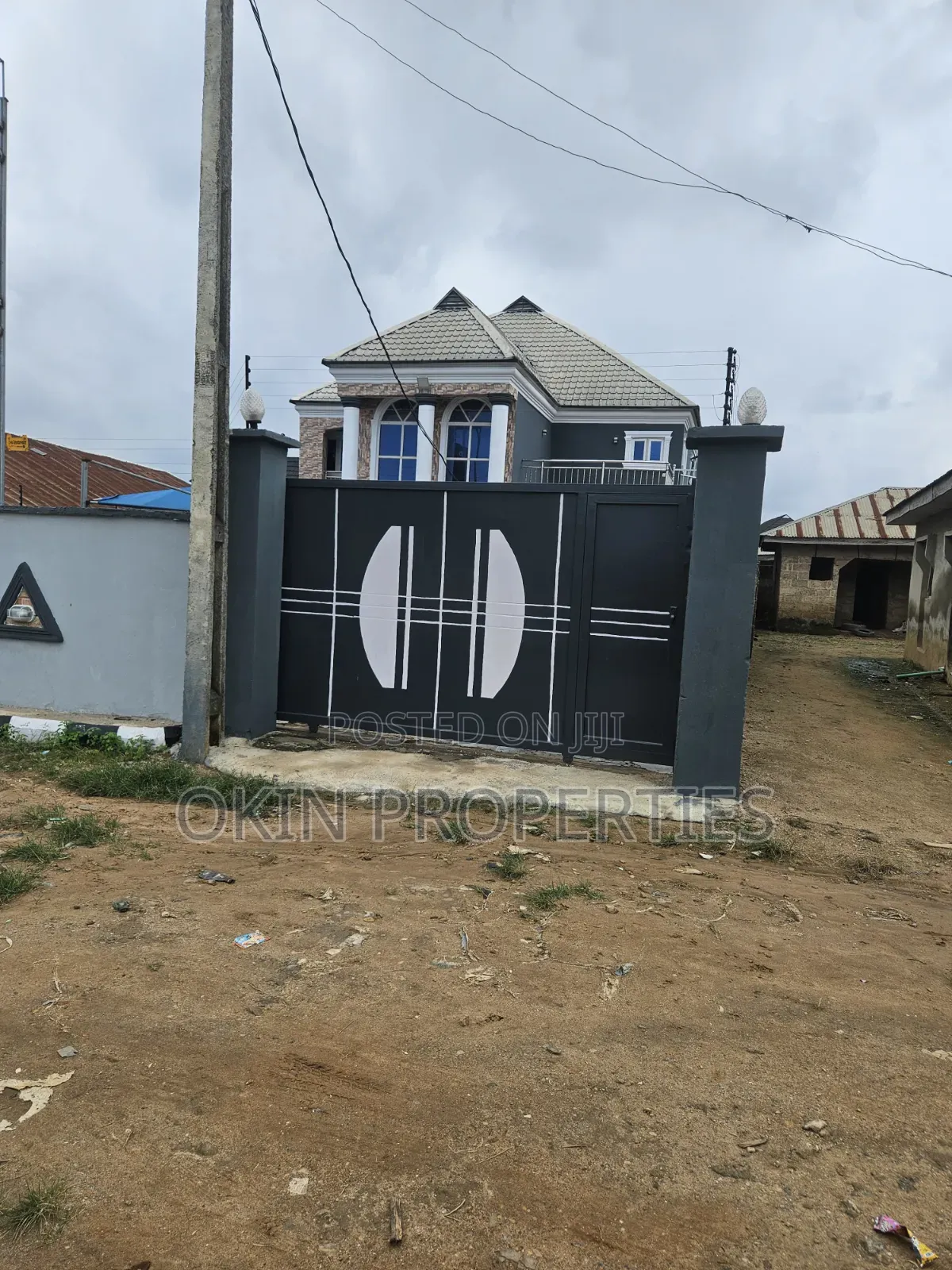 Furnished 5bdrm Duplex in Fountain University for sale