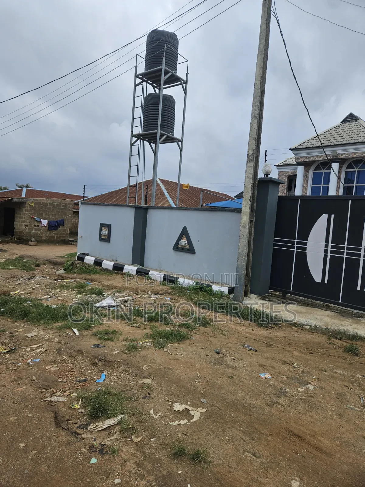 Furnished 5bdrm Duplex in Fountain University for sale