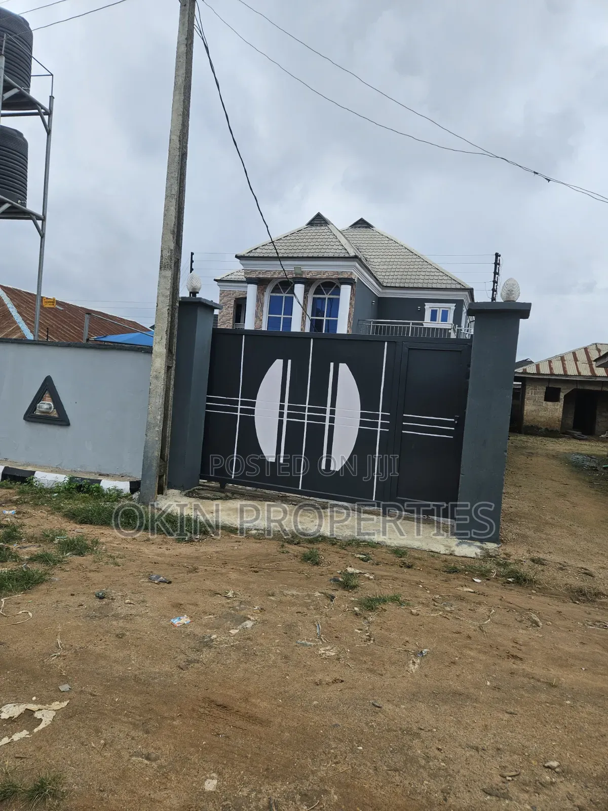 Furnished 5bdrm Duplex in Fountain University for sale