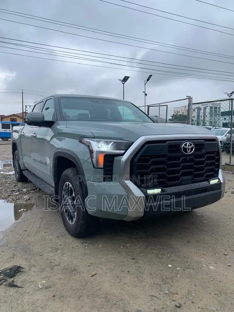 Toyota Tundra 2024 Pearl