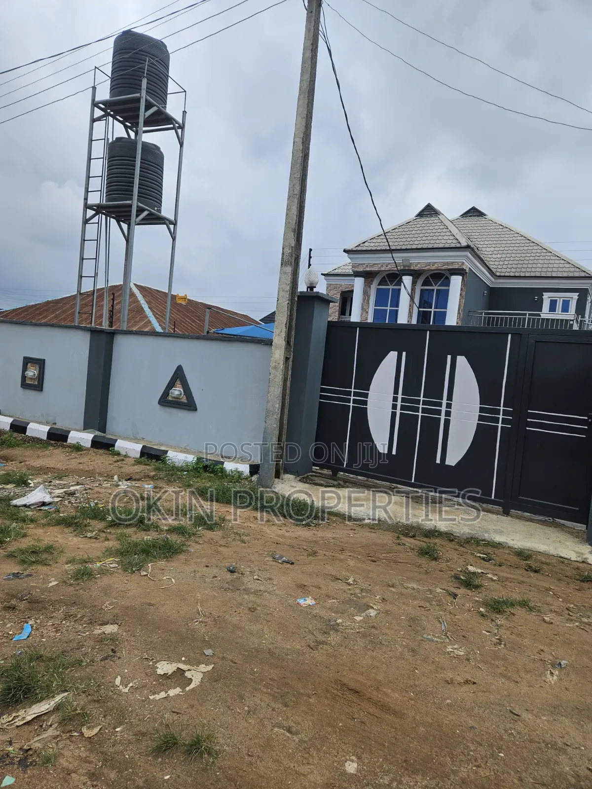 Furnished 5bdrm Duplex in Fountain University for sale