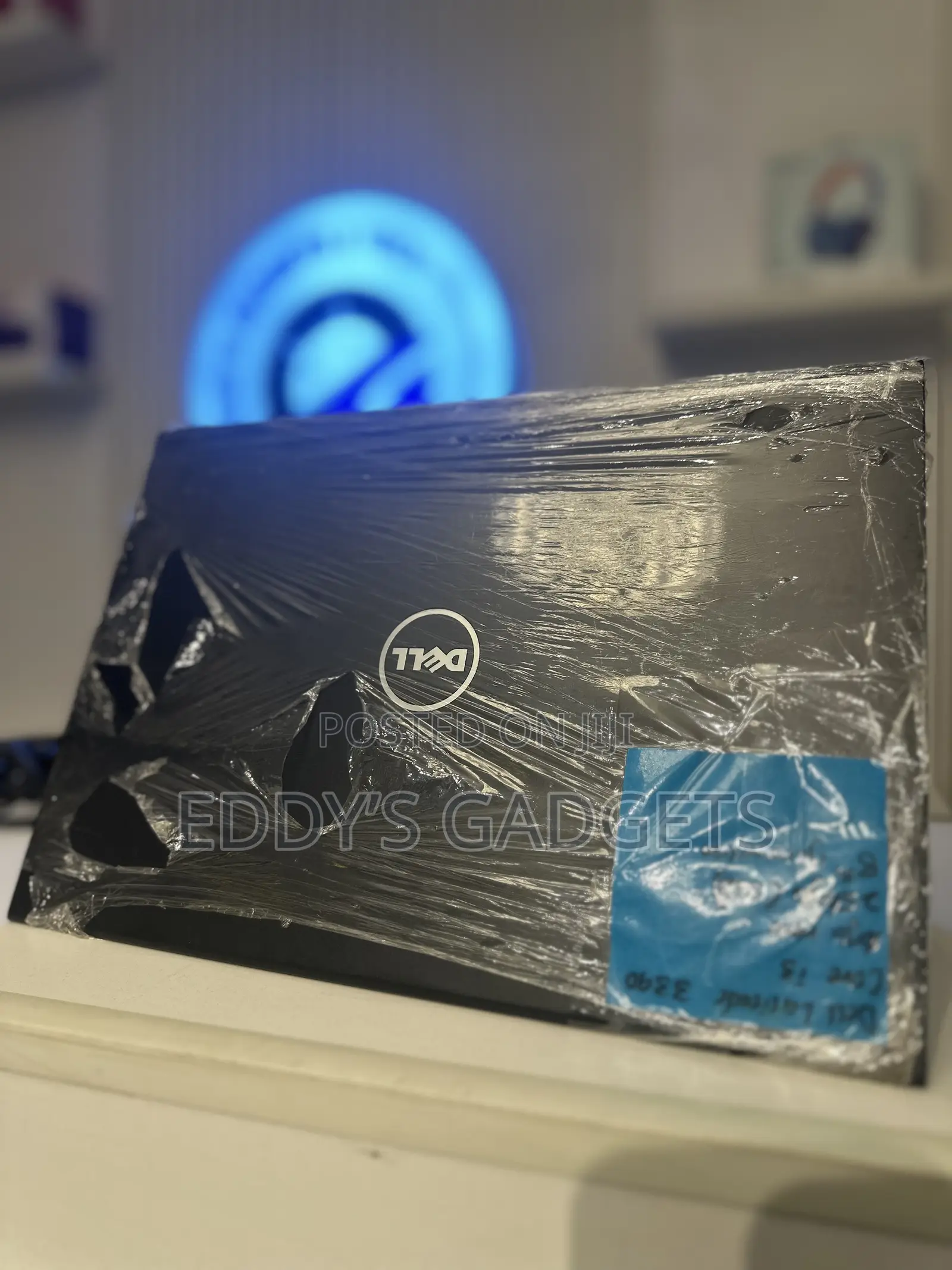 Laptop Dell Latitude 3310 2-in-1 16GB Intel Core i3 SSD 256GB