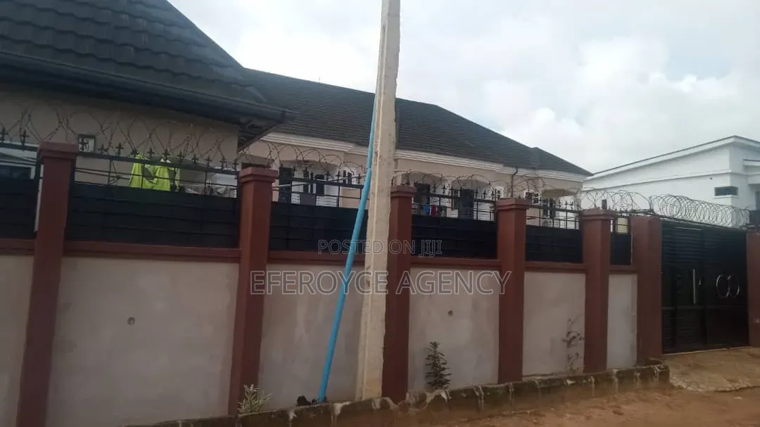 2bdrm Duplex in Gra, Benin City for rent
