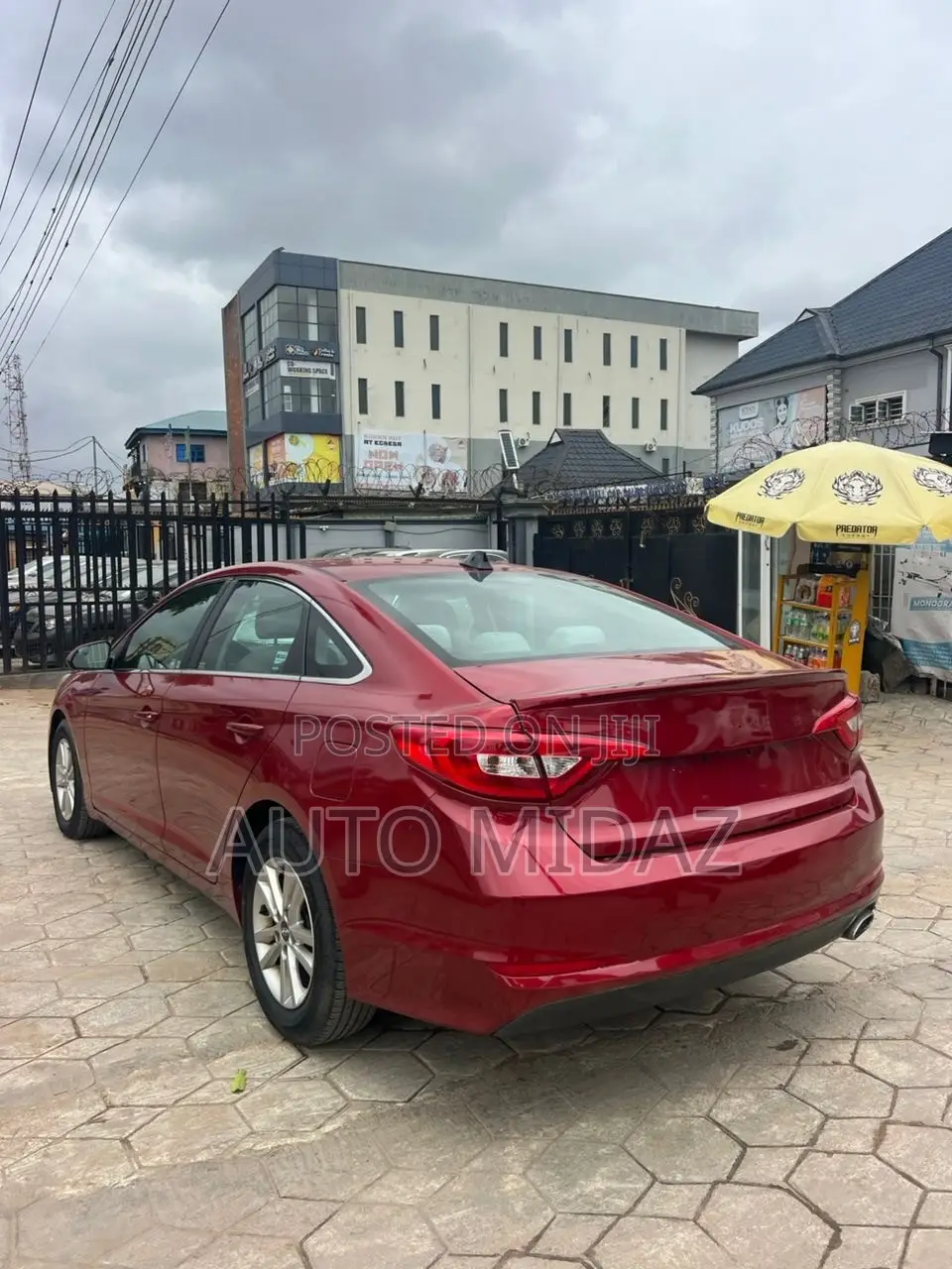 Hyundai Sonata SE 4dr Sedan (2.4L 4cyl 6A) 2015 Red