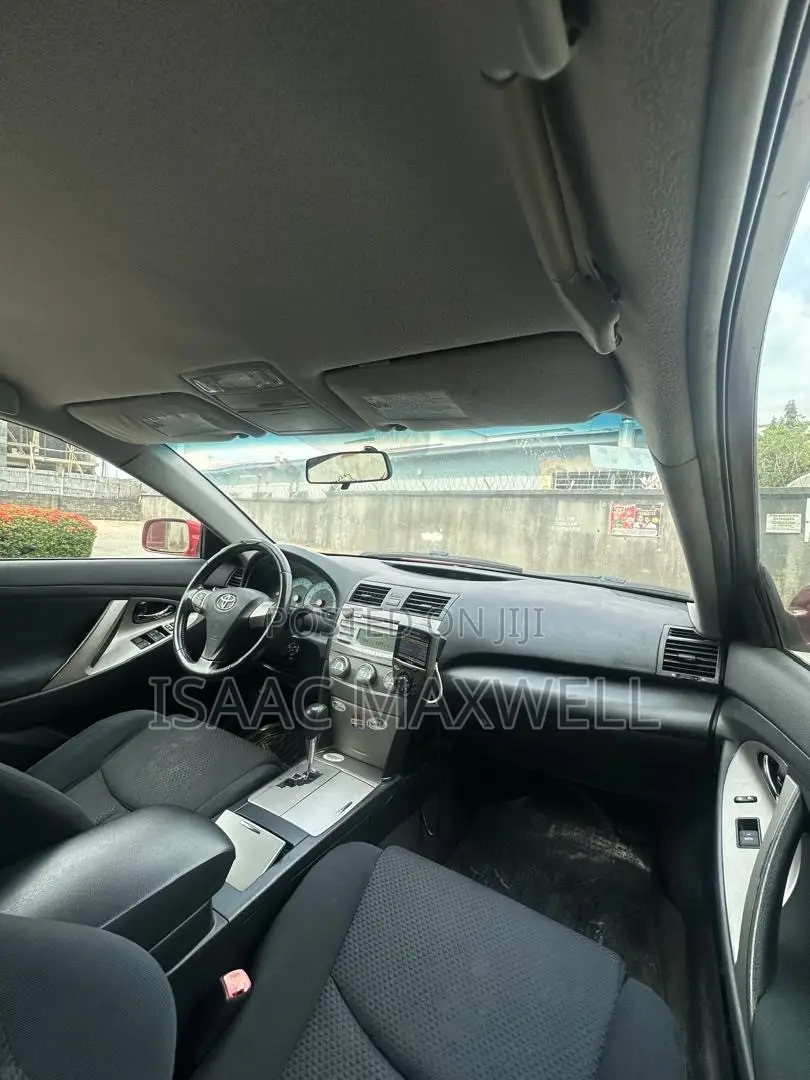Toyota Camry SE 4dr Sedan (2.5L 4cyl 6A) 2011 Red