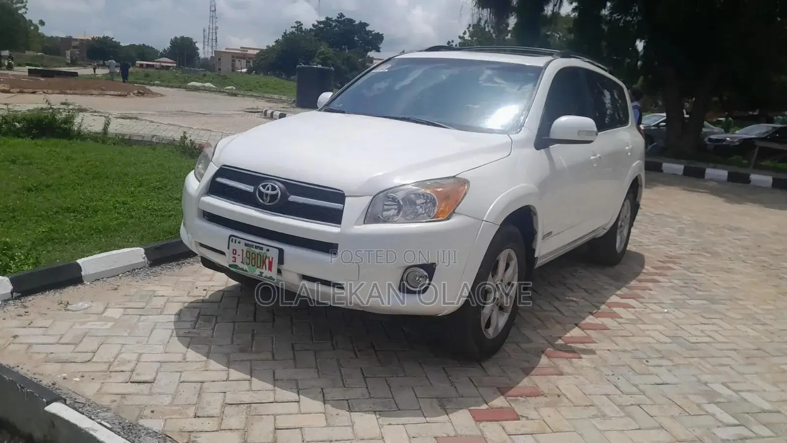Toyota RAV4 2.5 Limited 4x4 2010 White