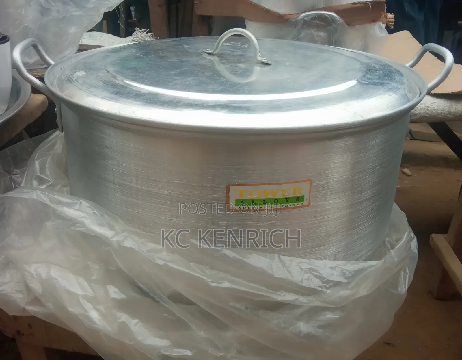 Aluminium Cooking Pot, Can Contain 3 Paint of Rice