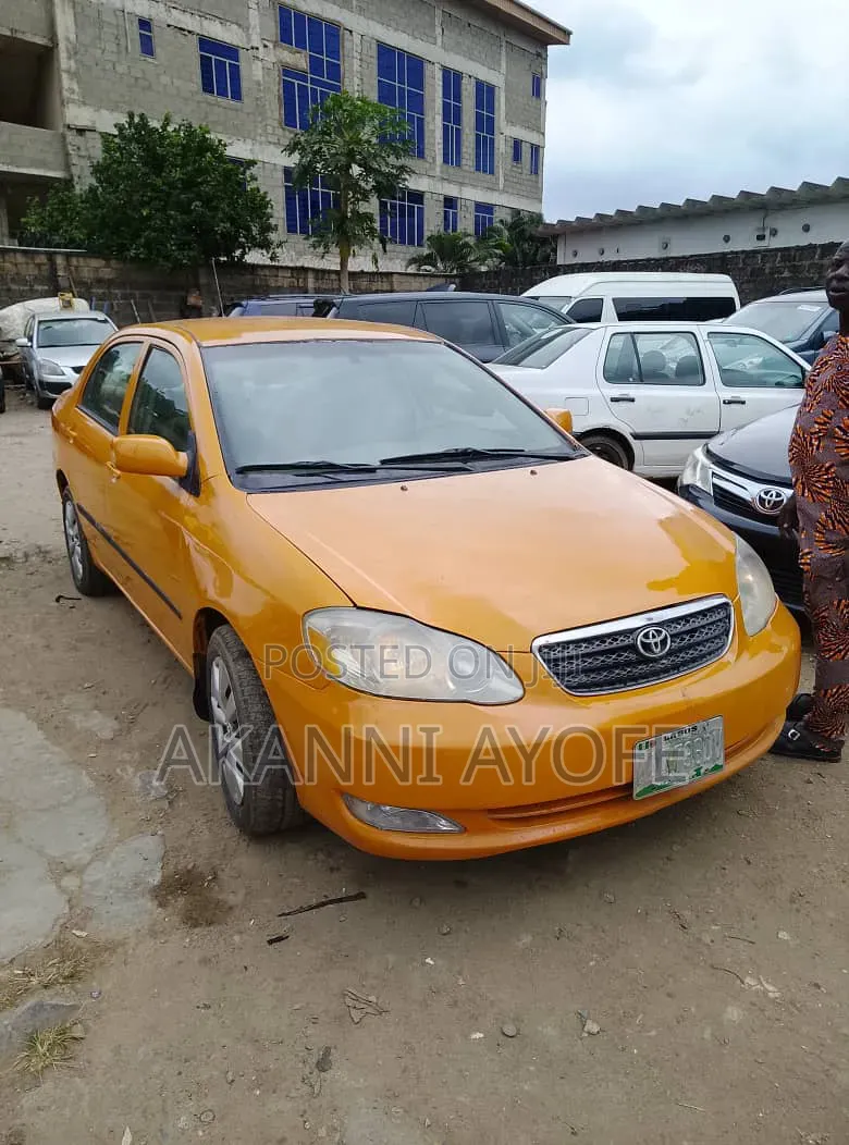 Toyota Corolla LE 2007 Yellow