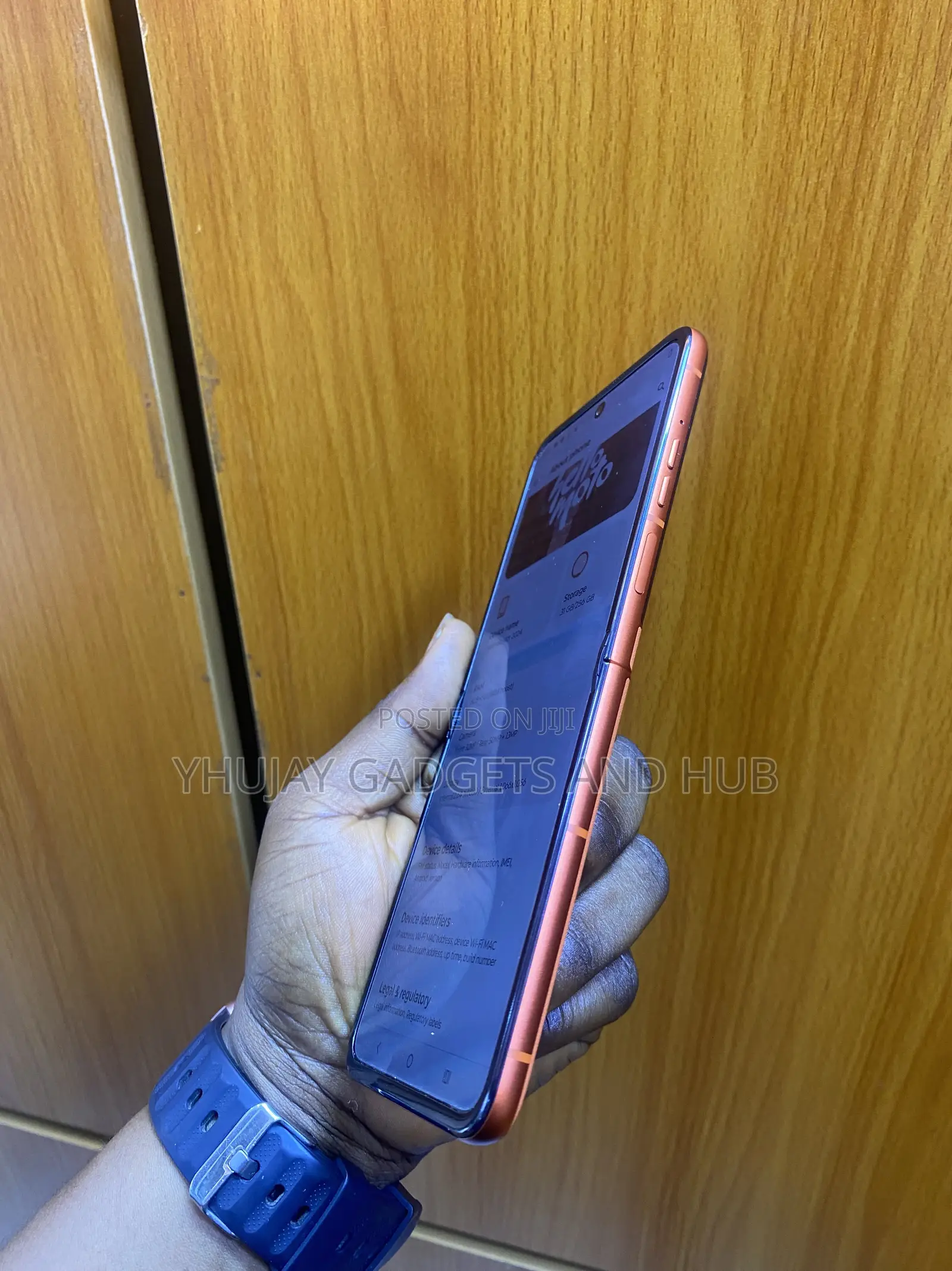 Motorola Razr 2024 256 GB Orange