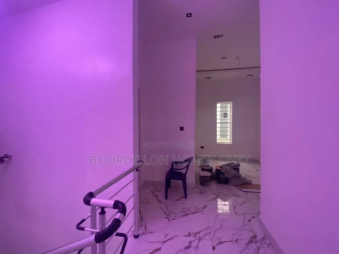 5bdrm Duplex in Osapa London Lekki for sale