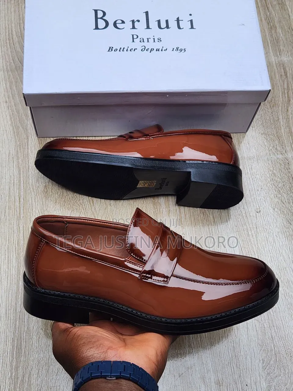 Latest Design Berluti Men's Glossy Leather Flat Shoes